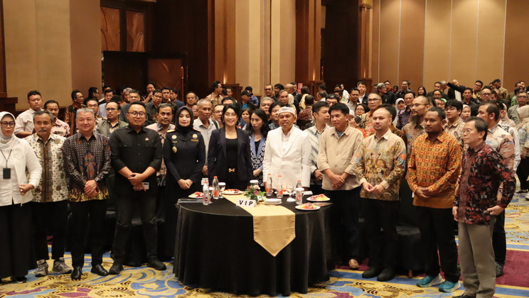 Dedi Mulyadi Bertemu dengan Ketua Apindo Jabar Ning Wahyu, Bahas Soal Pajak hingga UMK