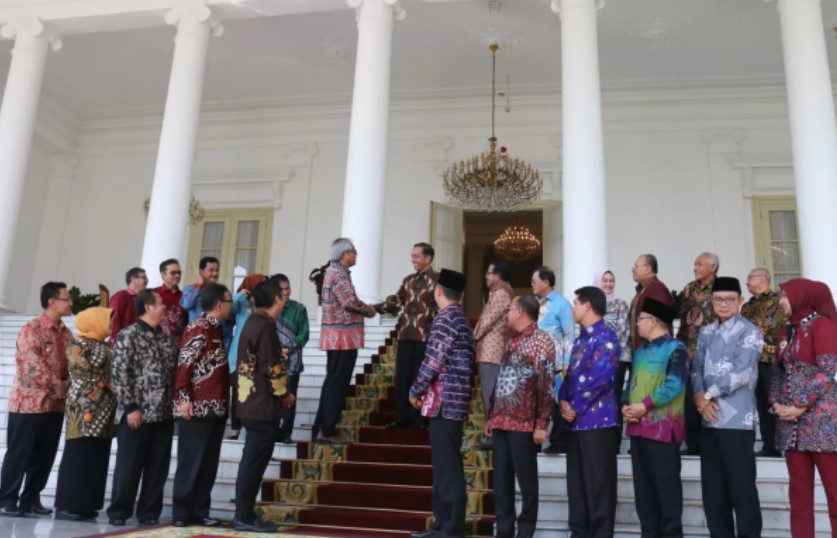 Diberi Banyak Kewenangan, Daerah Tetap Belum Bisa Mandiri