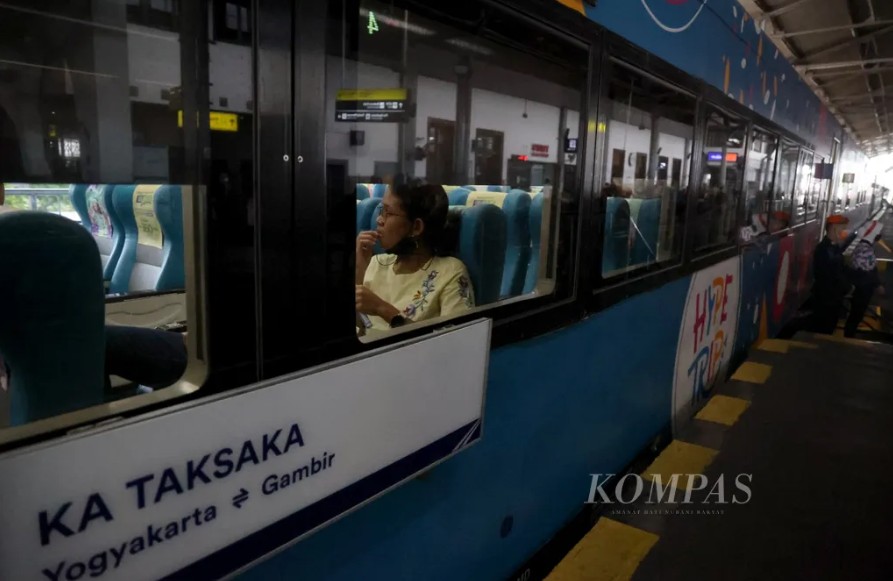 Jebakan ”Long Weekend” di Balik WFH ASN