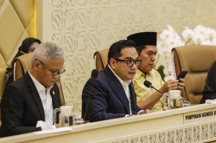 Bayang-bayang Patronase Politik di Balik Wacana Sentralisasi ASN