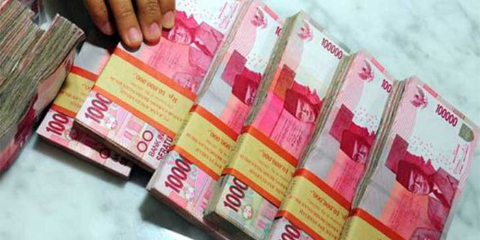 Otonomi Untungkan Pebisnis Besar